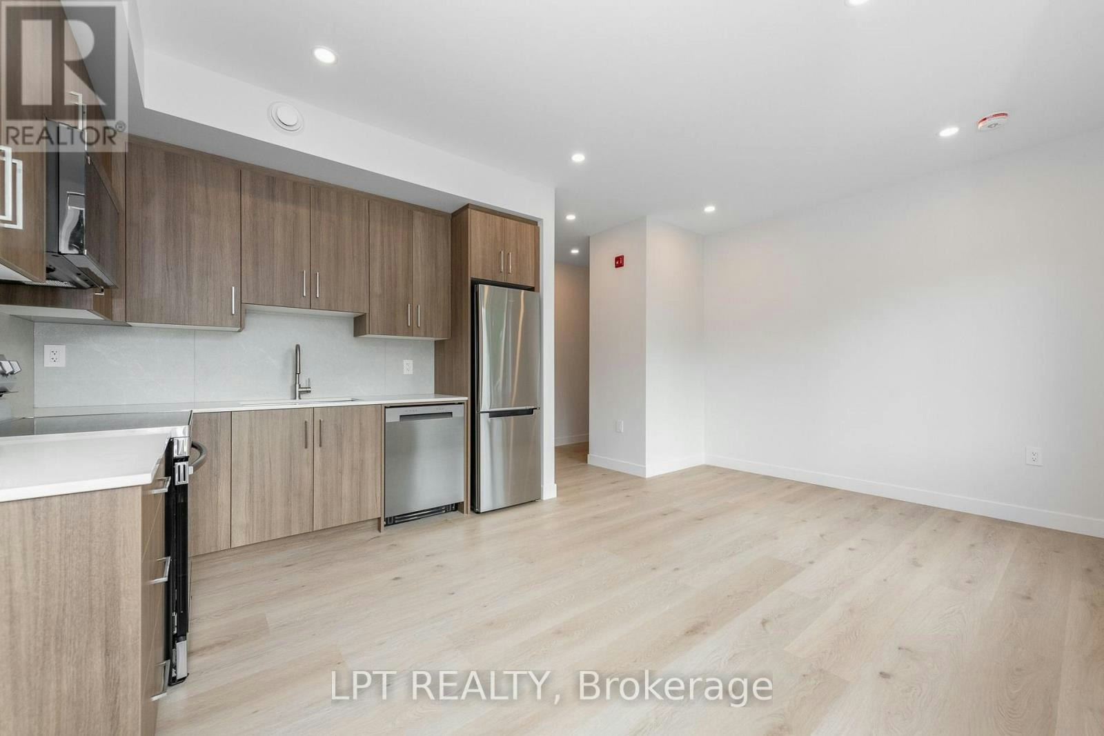 3-249 Columbus Avenue, Ottawa, ON, K1K 1P5 - 7