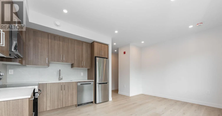 3-249 Columbus Avenue, Ottawa, ON, K1K 1P5 - 7