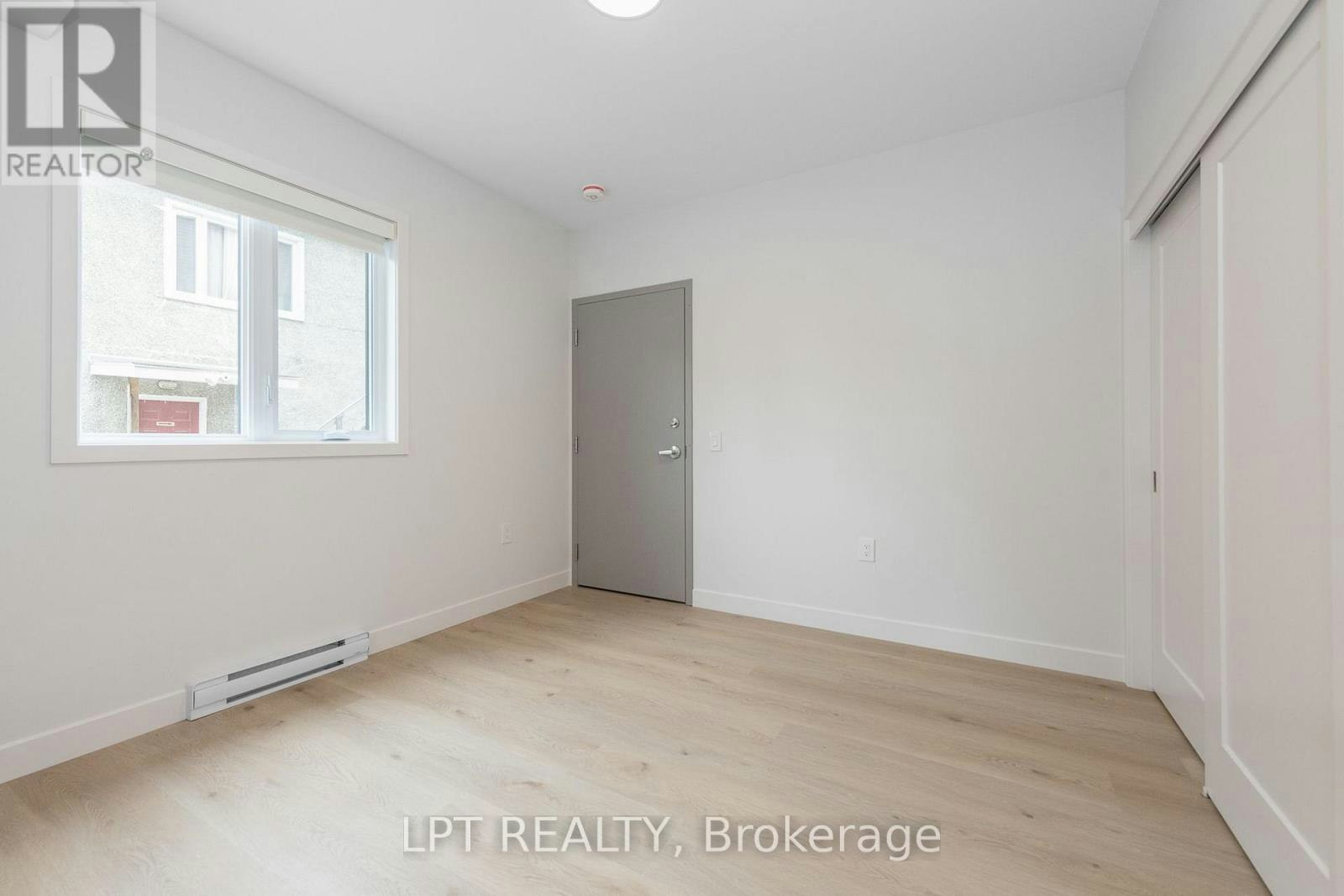 3-249 Columbus Avenue, Ottawa, ON, K1K 1P5 - 10