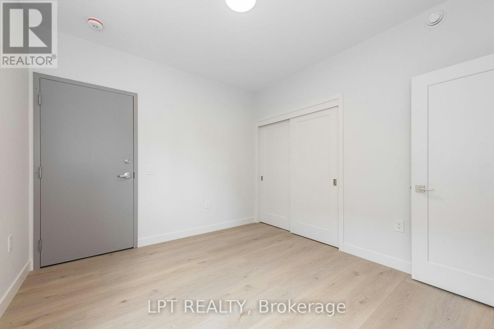 3-249 Columbus Avenue, Ottawa, ON, K1K 1P5 - 11
