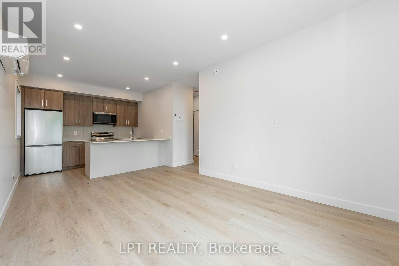 4-249 Columbus Avenue, Ottawa, ON, K1K 1P5 - 3