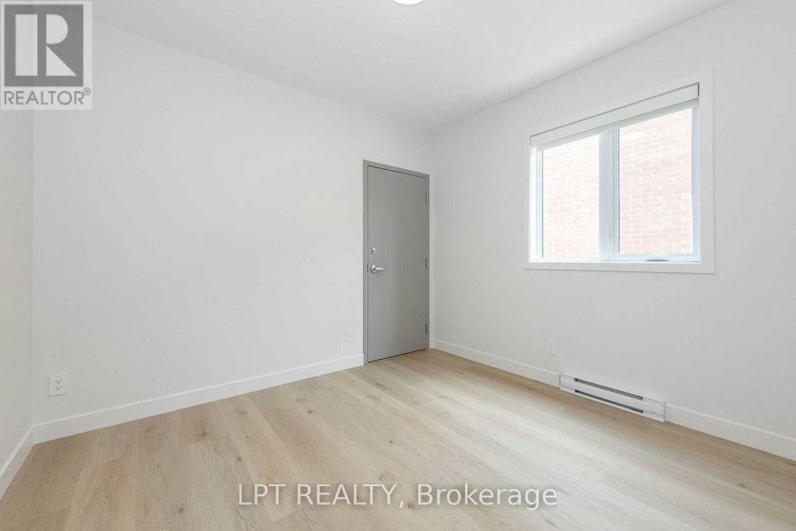 5-249 Columbus Avenue, Ottawa, ON, K1K 1P5 - 13