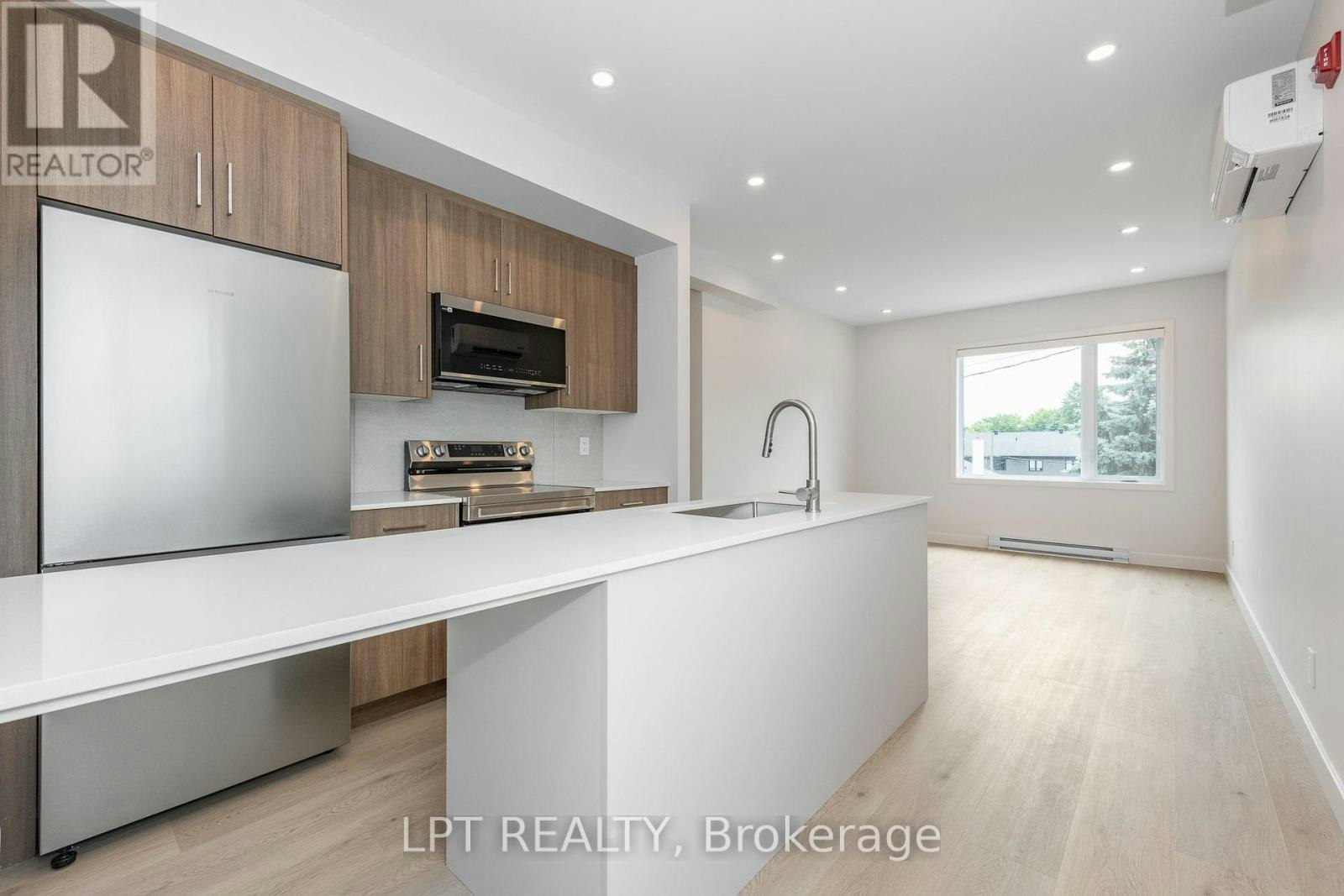 5-249 Columbus Avenue, Ottawa, ON, K1K 1P5 - 2
