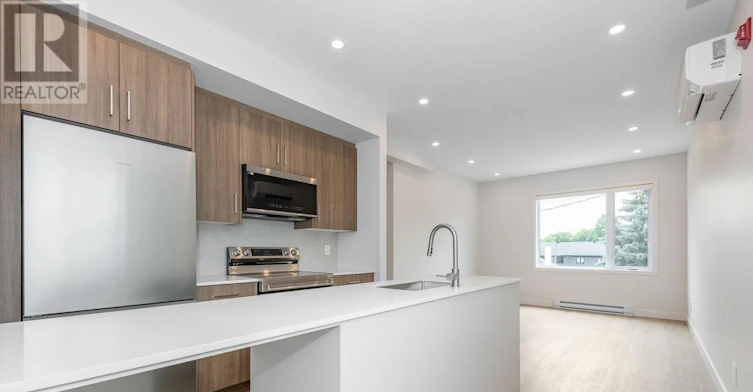 5-249 Columbus Avenue, Ottawa, ON, K1K 1P5 - 2