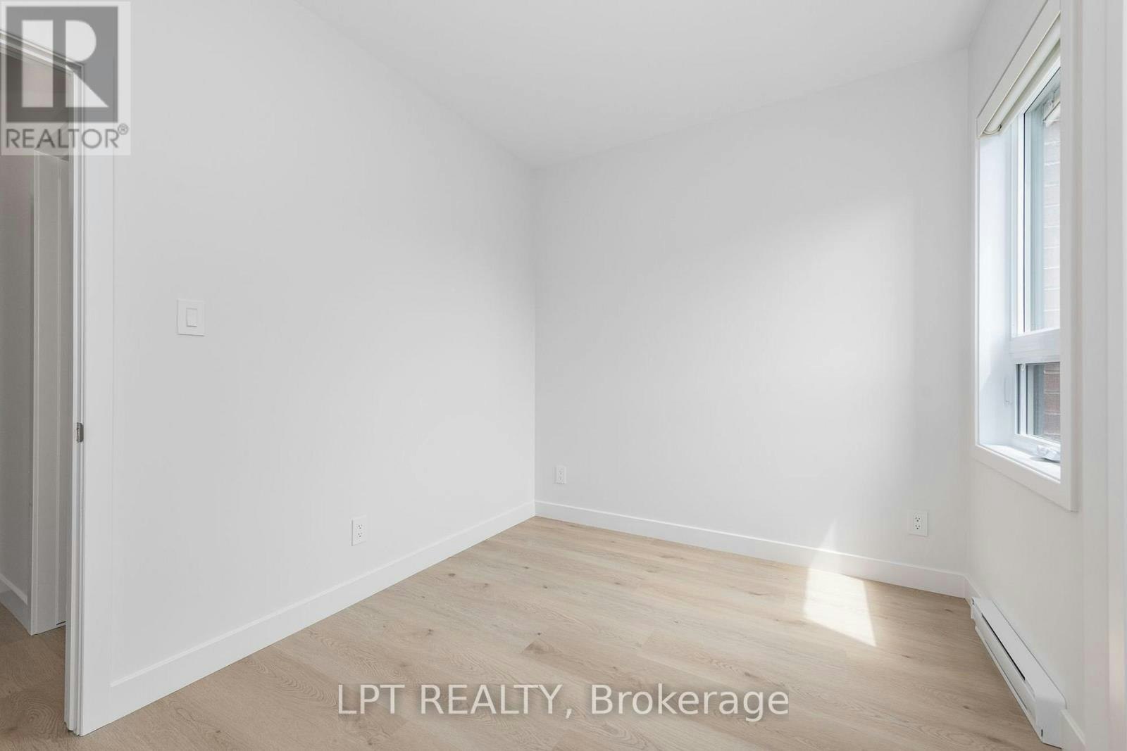 5-249 Columbus Avenue, Ottawa, ON, K1K 1P5 - 11