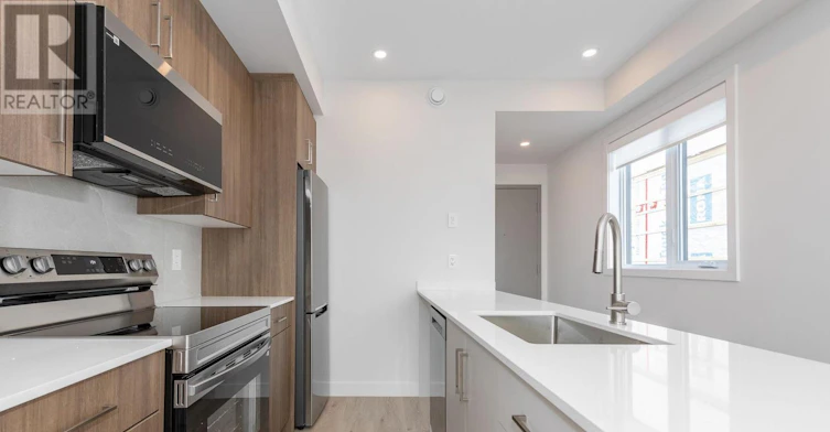7-249 Columbus Avenue, Ottawa, ON, K1K 1P5 - 4