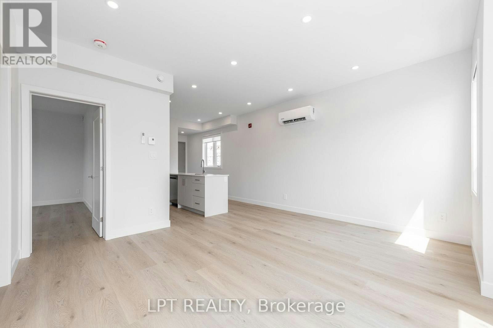 7-249 Columbus Avenue, Ottawa, ON, K1K 1P5 - 8
