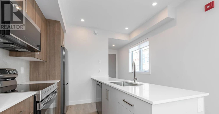 7-249 Columbus Avenue, Ottawa, ON, K1K 1P5 - 5