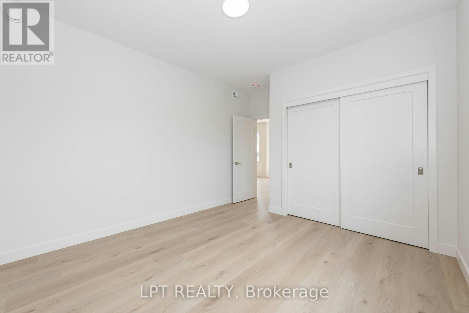 7-249 Columbus Avenue, Ottawa, ON, K1K 1P5 - 14