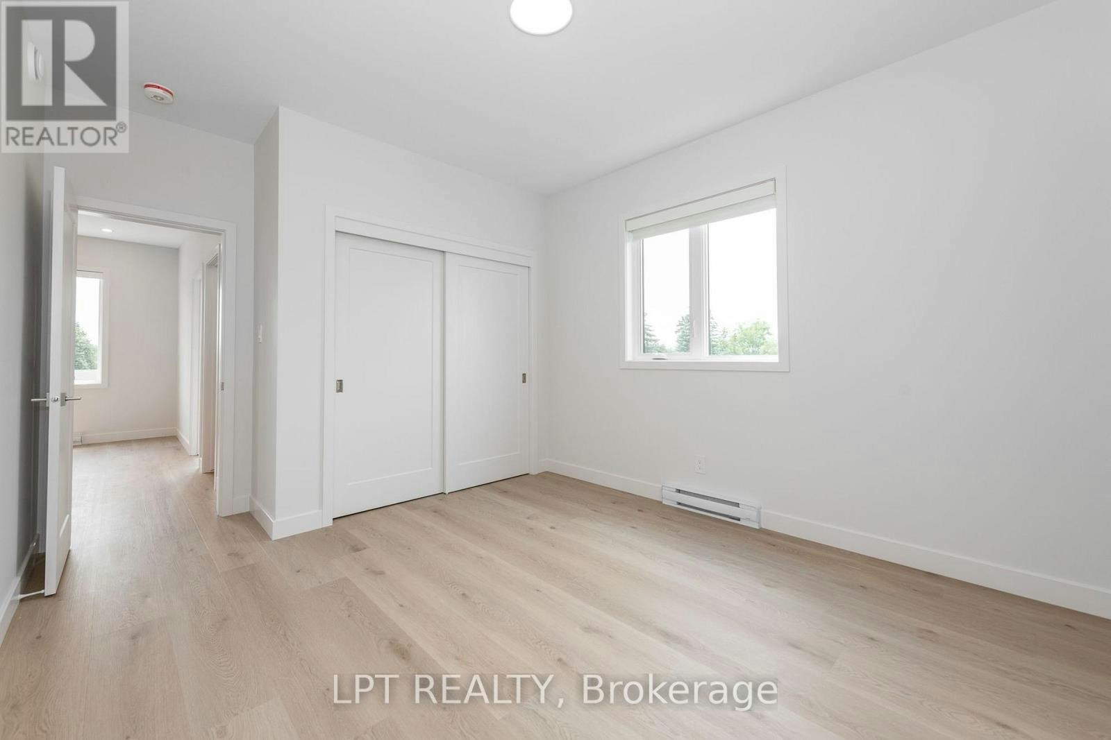 7-249 Columbus Avenue, Ottawa, ON, K1K 1P5 - 13