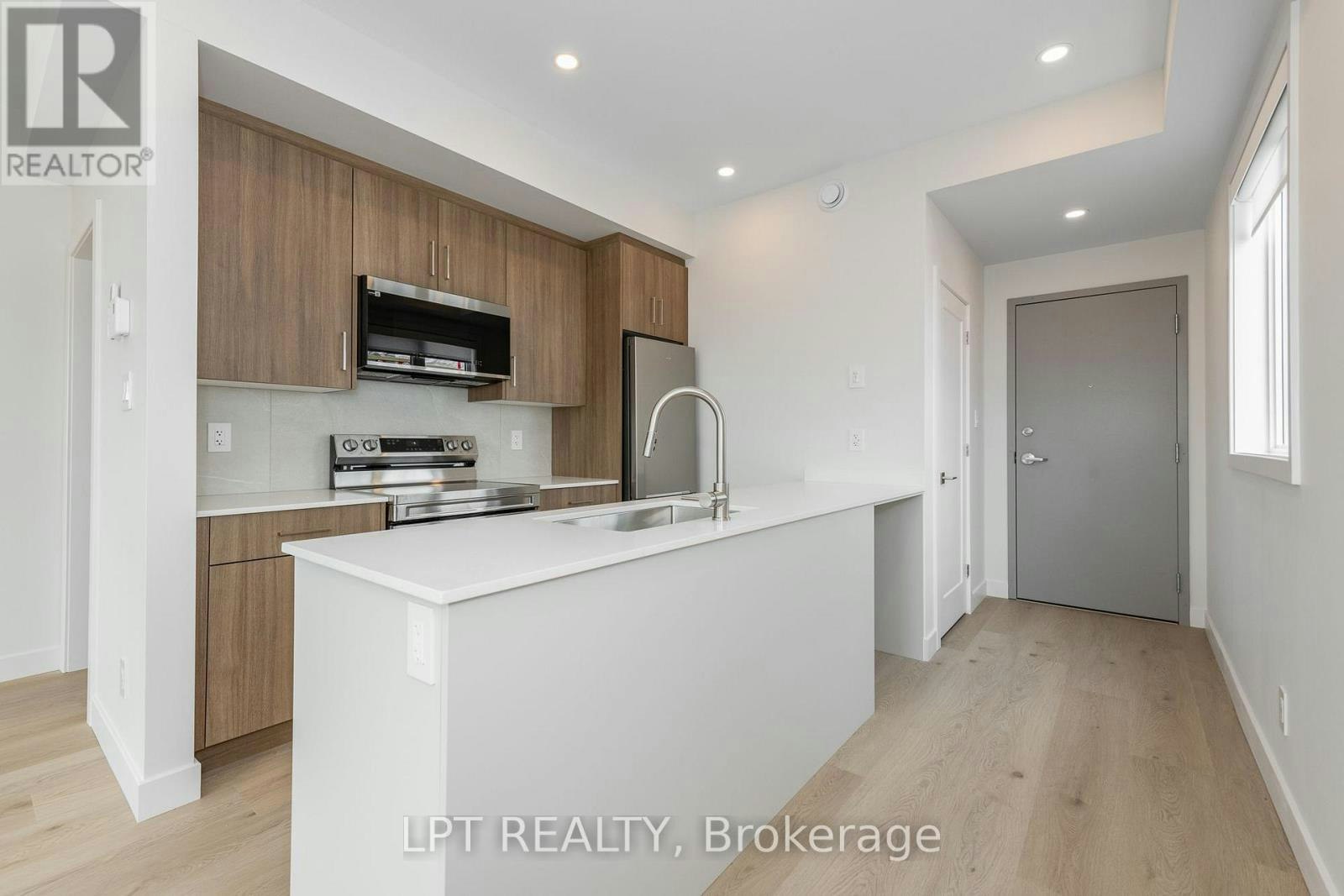 7-249 Columbus Avenue, Ottawa, ON, K1K 1P5 - 3