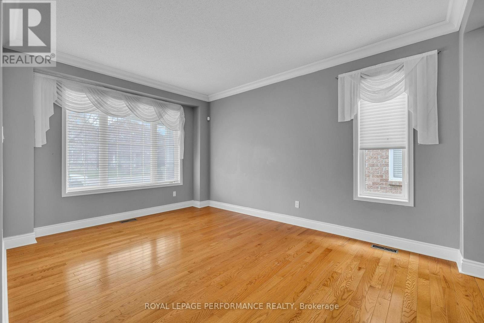 2415 Des Pruches Avenue, Ottawa, ON, K1W 1K7 - 5