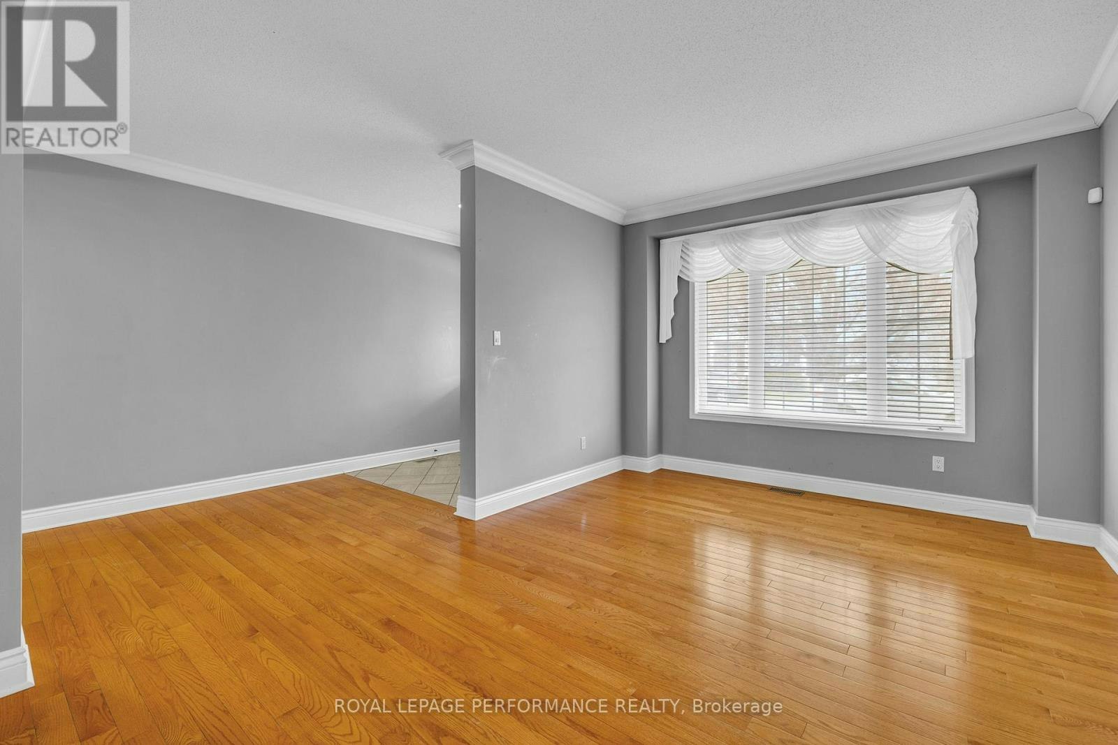 2415 Des Pruches Avenue, Ottawa, ON, K1W 1K7 - 4