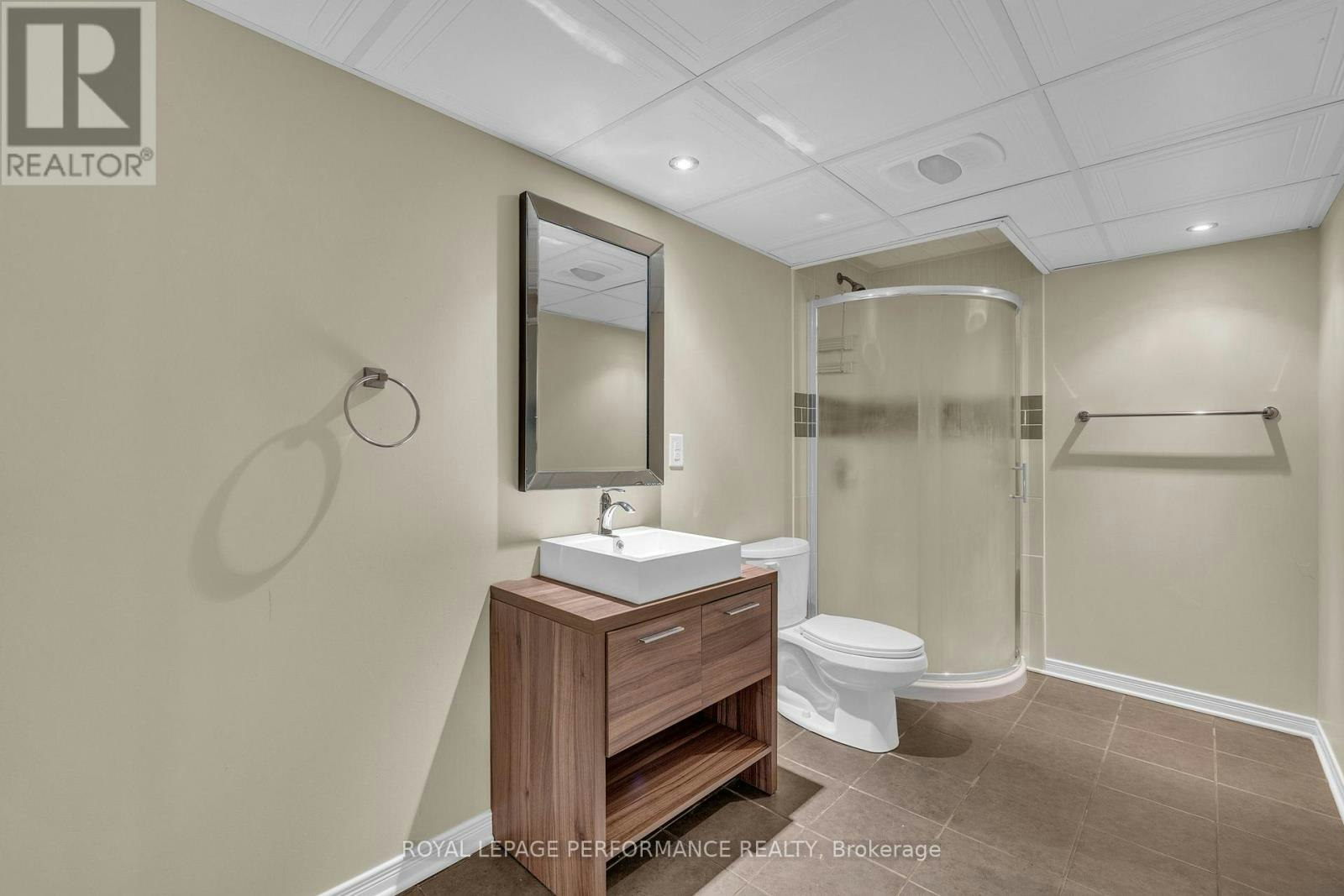 2415 Des Pruches Avenue, Ottawa, ON, K1W 1K7 - 32