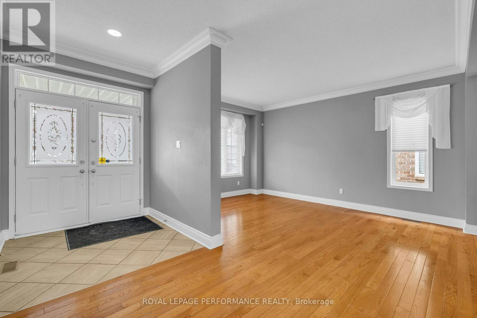 2415 Des Pruches Avenue, Ottawa, ON, K1W 1K7 - 2