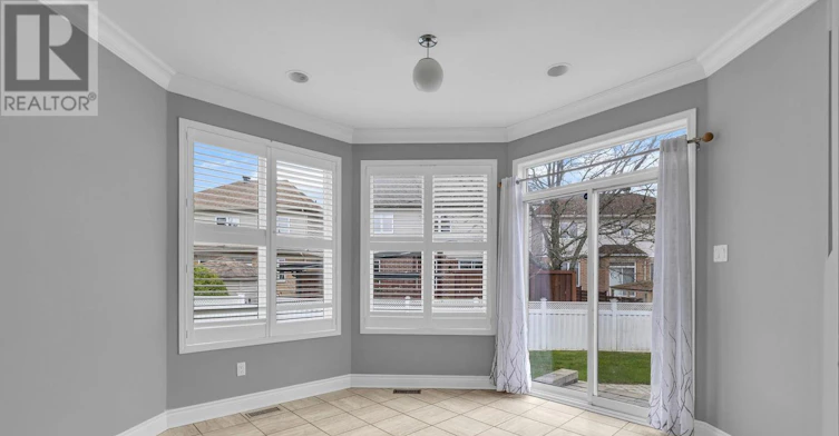 2415 Des Pruches Avenue, Ottawa, ON, K1W 1K7 - 12