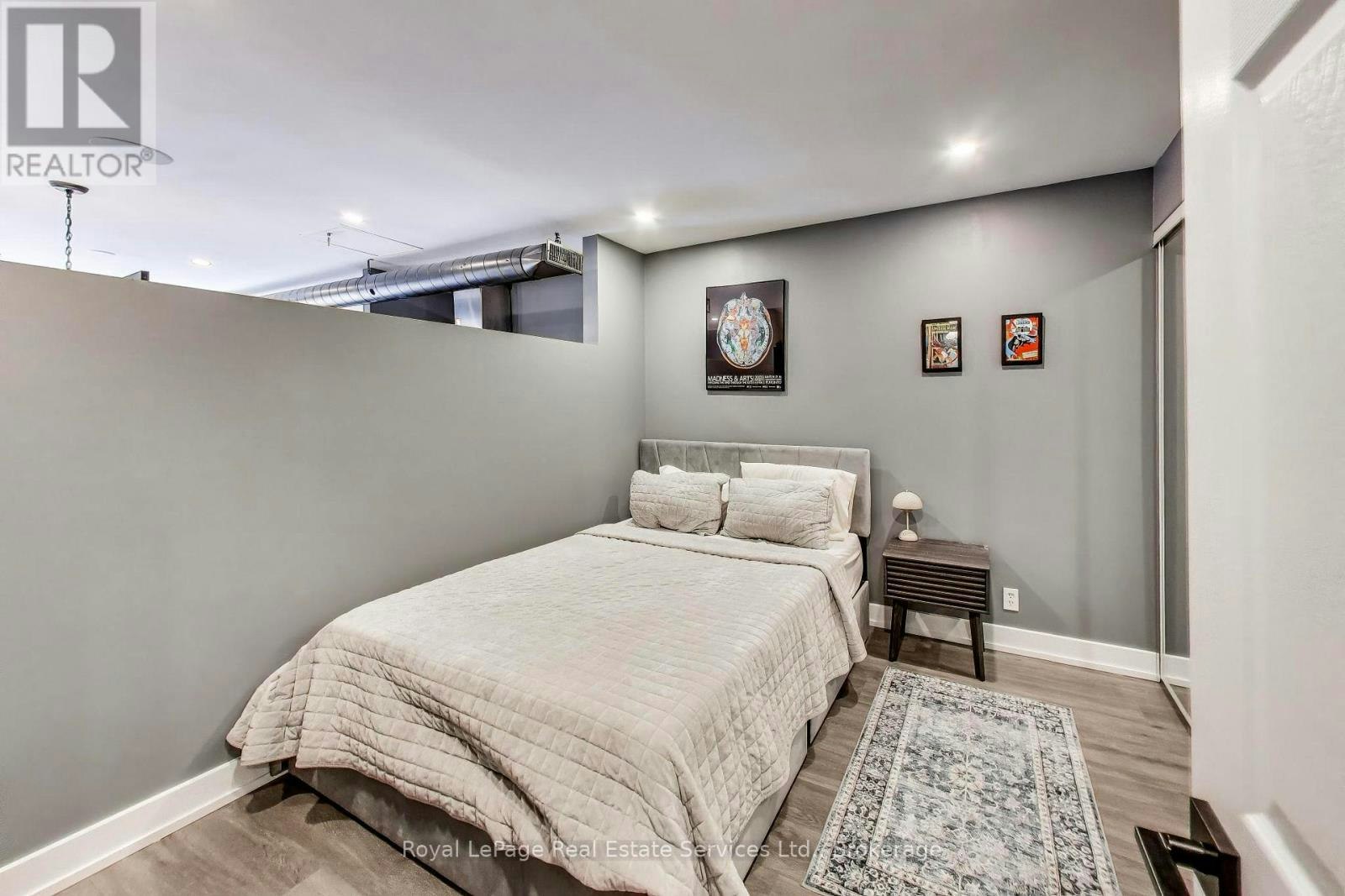 202-766 King Street W, Toronto, ON, M5V 1N6 - 9
