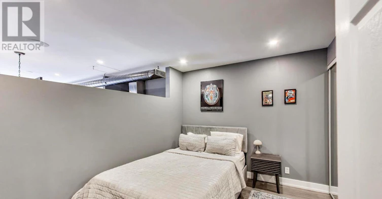 202-766 King Street W, Toronto, ON, M5V 1N6 - 9