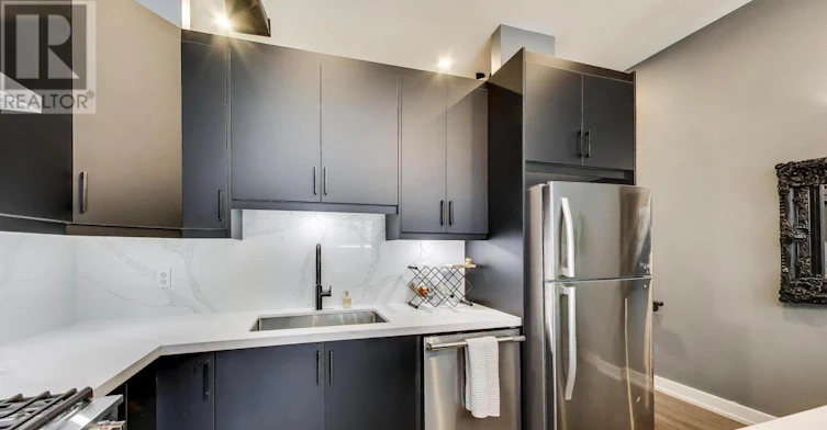 202-766 King Street W, Toronto, ON, M5V 1N6 - 7