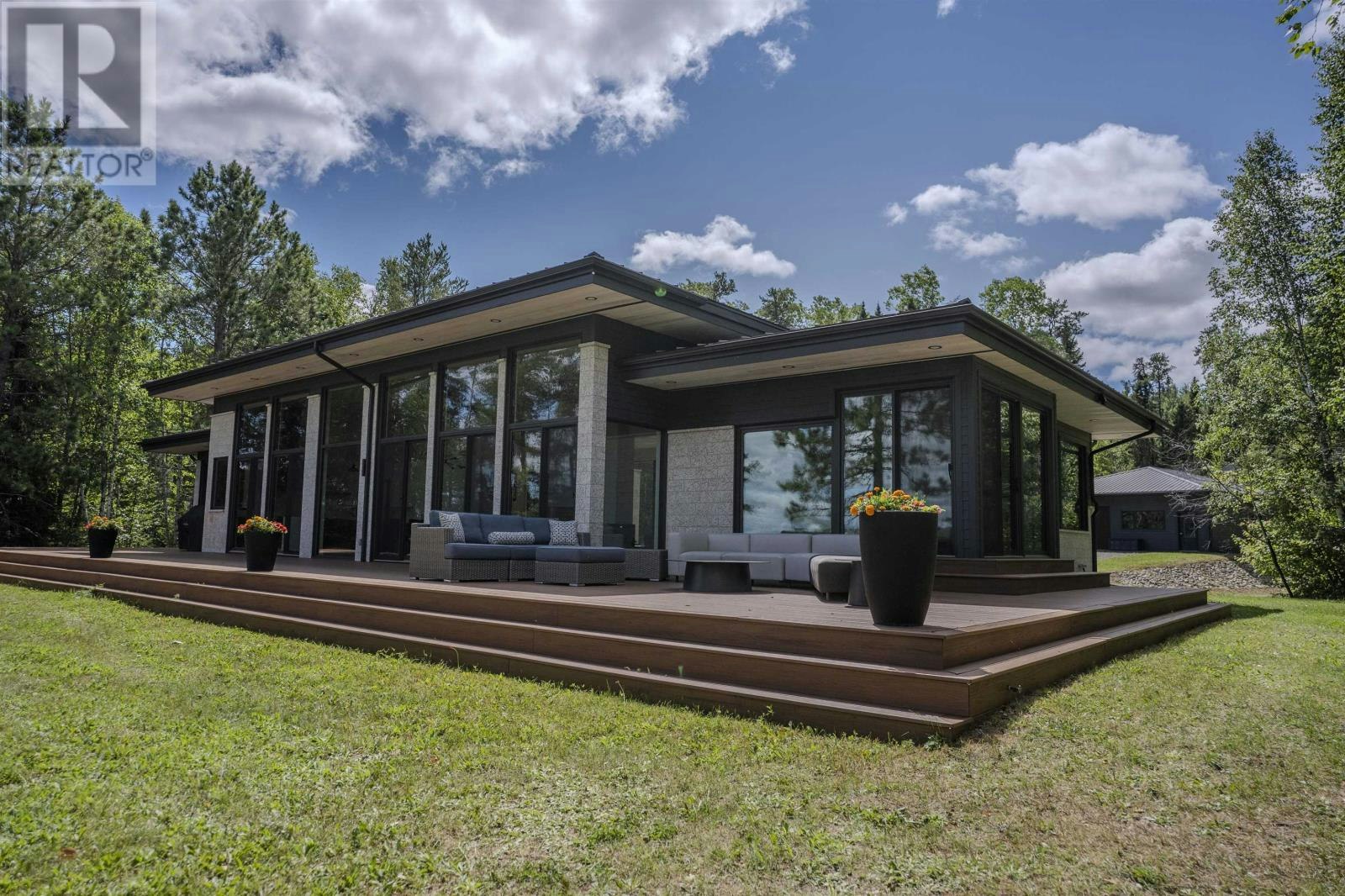 501 Mackenzie Avenue E, Atikokan, ON, P0T 1C0