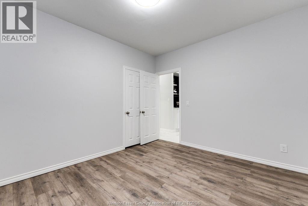 1-372 Lincoln Road, Windsor, ON, N8Y 2G4 - 2