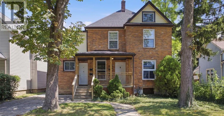 1-372 Lincoln Road, Windsor, ON, N8Y 2G4