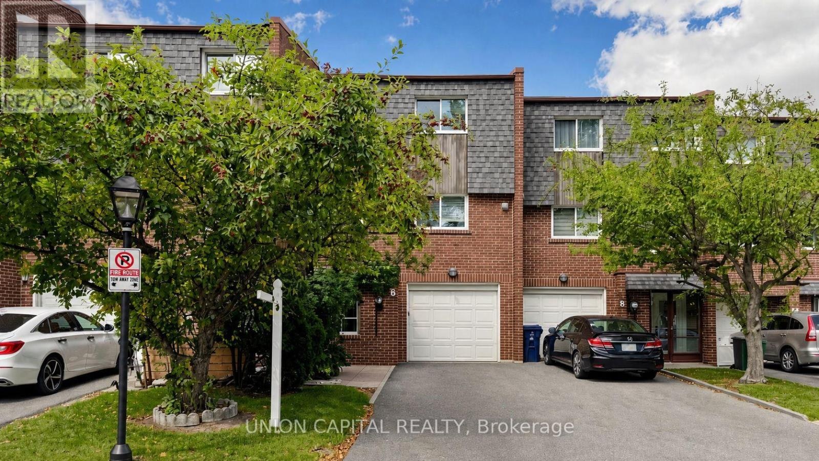 6 Windy Golf Way, Toronto, ON, M3C 3A7