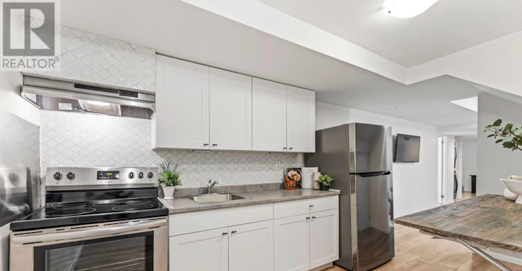 BSMT-34 Broden Crescent, Whitby, ON, L1P 0M1