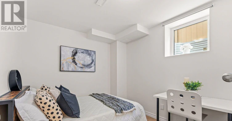 BSMT-34 Broden Crescent, Whitby, ON, L1P 0M1 - 8