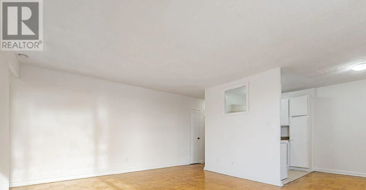 211-165 Cosburn Avenue, Toronto, ON, M4J 2L3 - 5