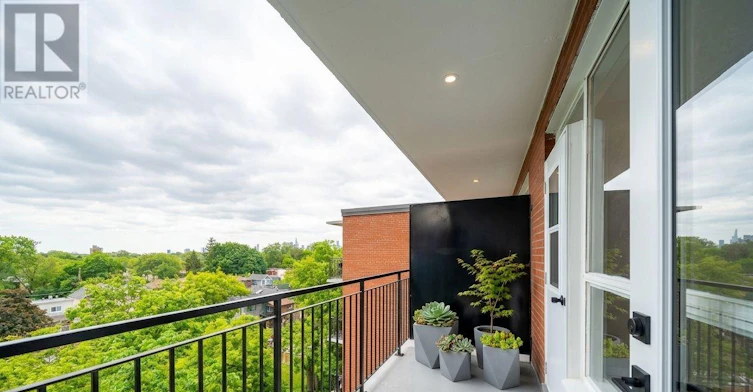 211-165 Cosburn Avenue, Toronto, ON, M4J 2L3 - 12