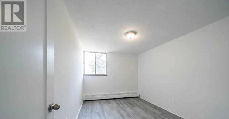 307-165 Cosburn Avenue, Toronto, ON, M4J 2L3 - 7