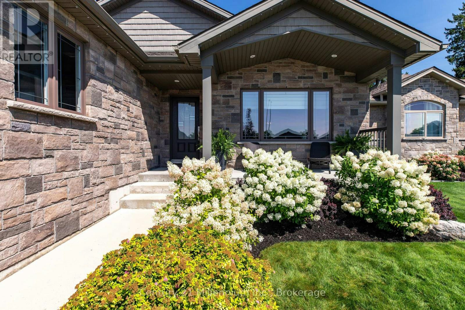 215 Djay Crescent, West Grey, ON, N0G 1R0