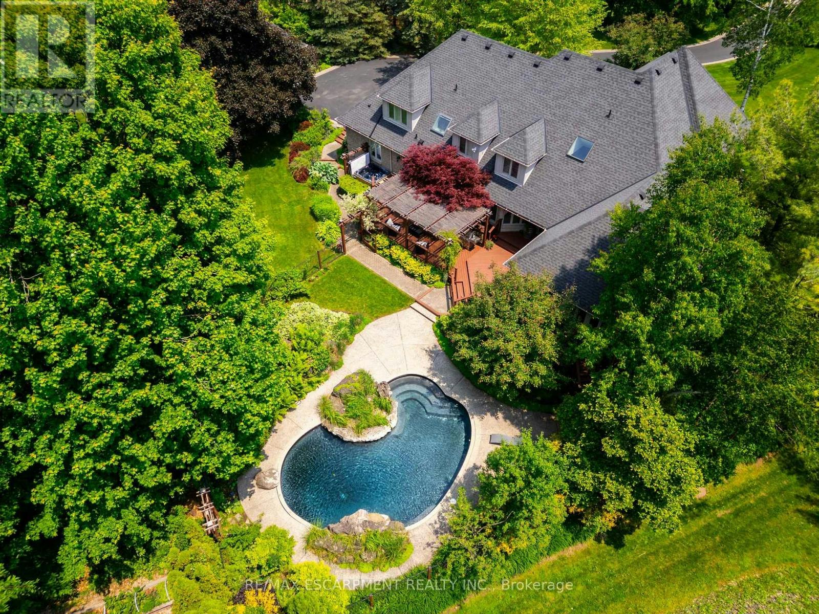 27 Blackberry Place, Hamilton, ON, L0R 1H2