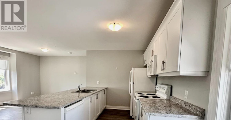 UPPER-1 Abbot Street, St. Catharines, ON, L2P 2G2 - 6