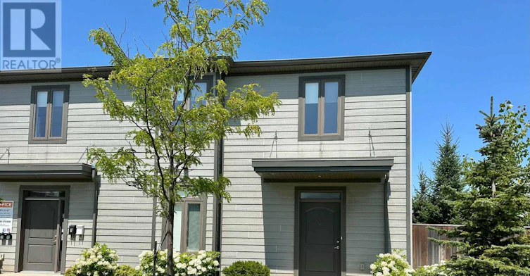 UPPER-1 Abbot Street, St. Catharines, ON, L2P 2G2