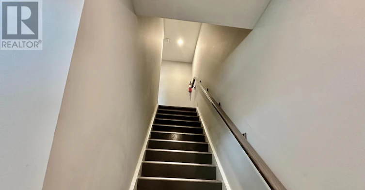 UPPER-1 Abbot Street, St. Catharines, ON, L2P 2G2 - 3