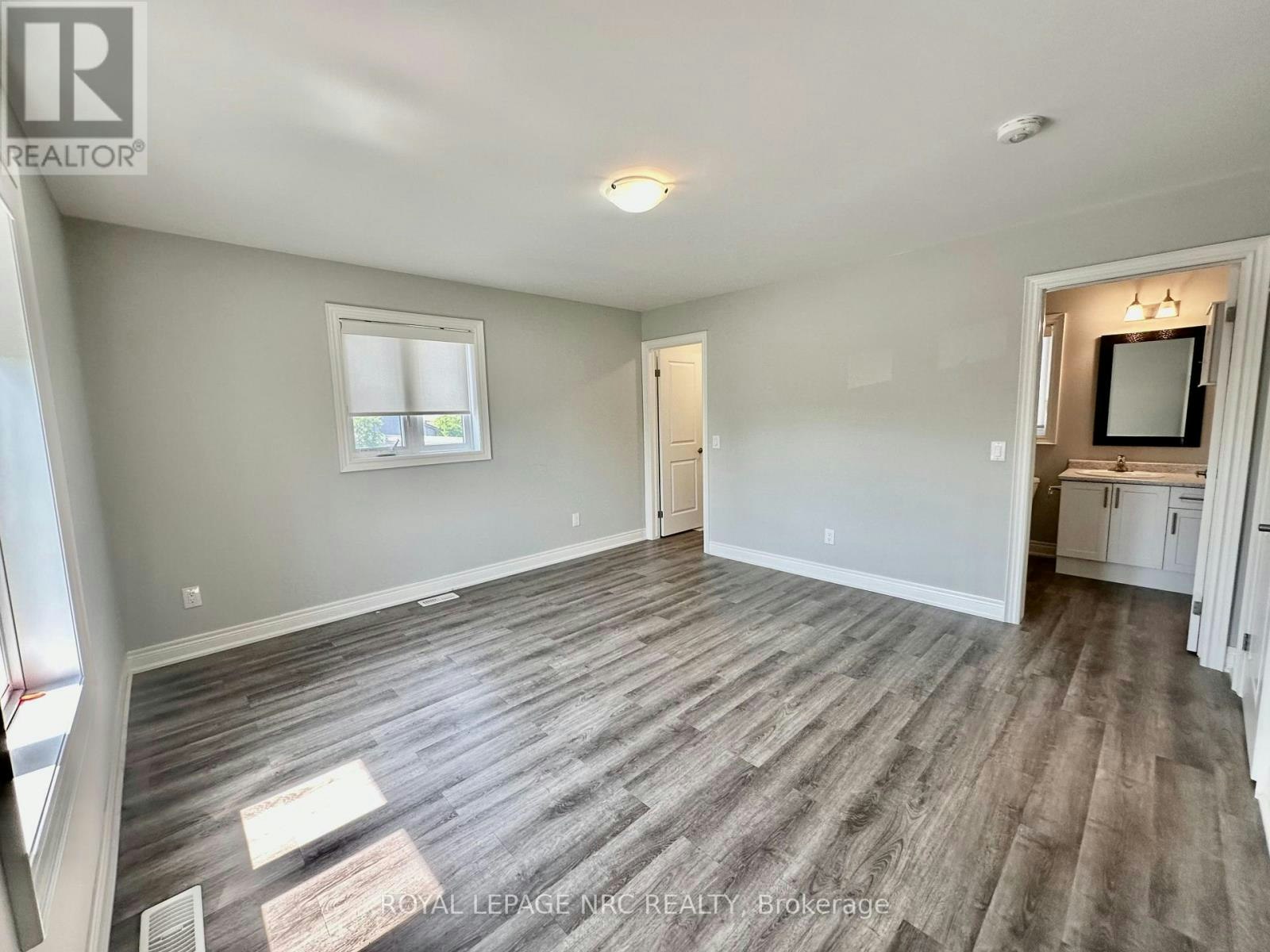 UPPER-1 Abbot Street, St. Catharines, ON, L2P 2G2 - 12