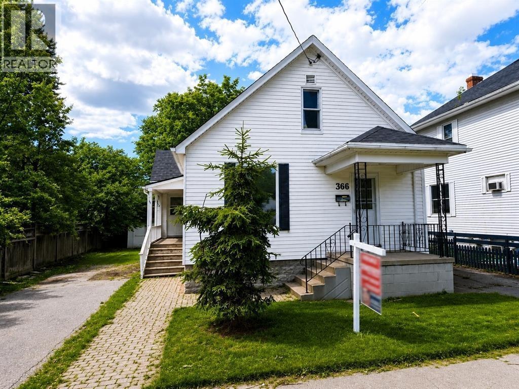 366 Cromwell Street, Sarnia, ON, N7T 3Y8
