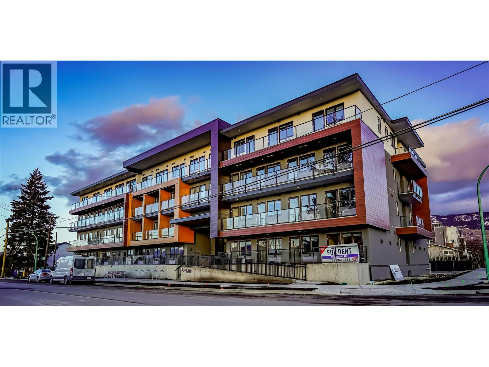 PH12-345 N Dougall Road, Kelowna, BC, V1X 0A8