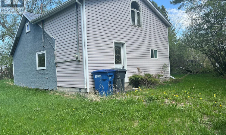 506 Gonczy Avenue