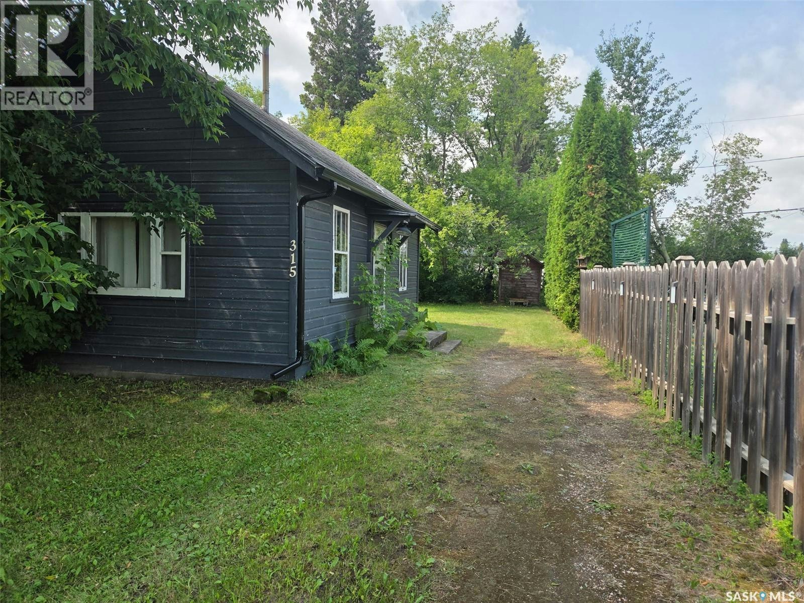315 Railway Avenue, White Fox, SK, S0J 3B0