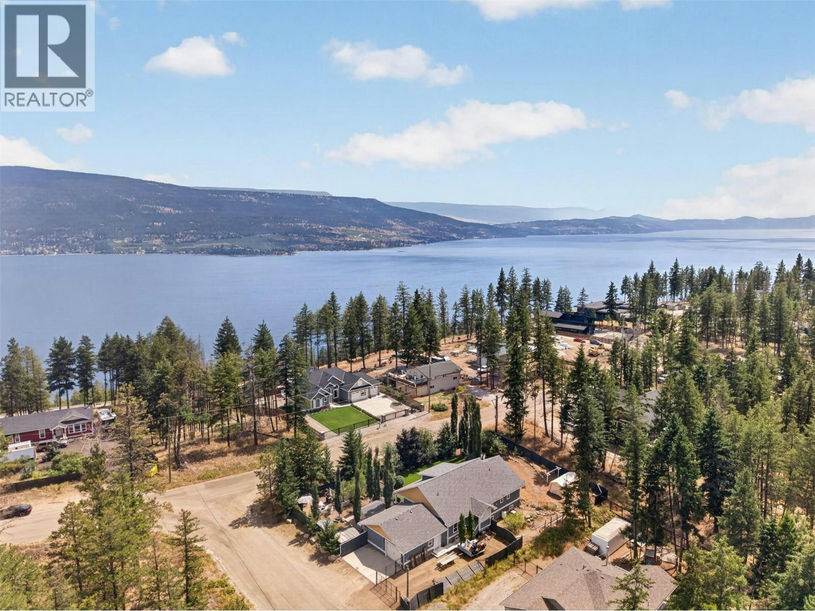 7272 Dunwaters Road, West Kelowna, BC, V1Z 3W4