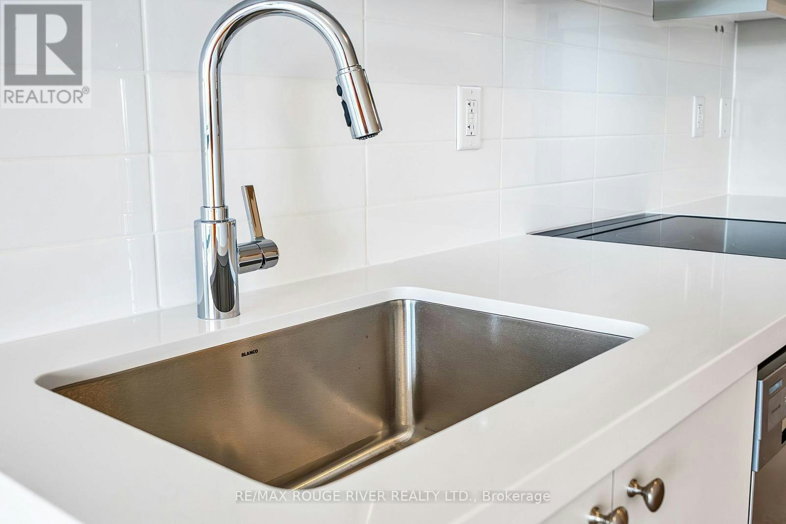 1104-55 Clarington Boulevard, Clarington, ON, L1C 7J4 - 9
