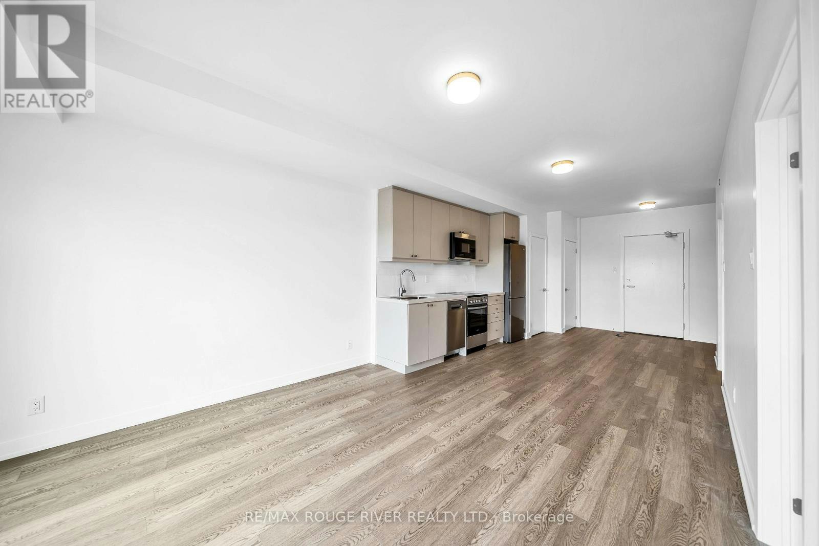 1104-55 Clarington Boulevard, Clarington, ON, L1C 7J4 - 7