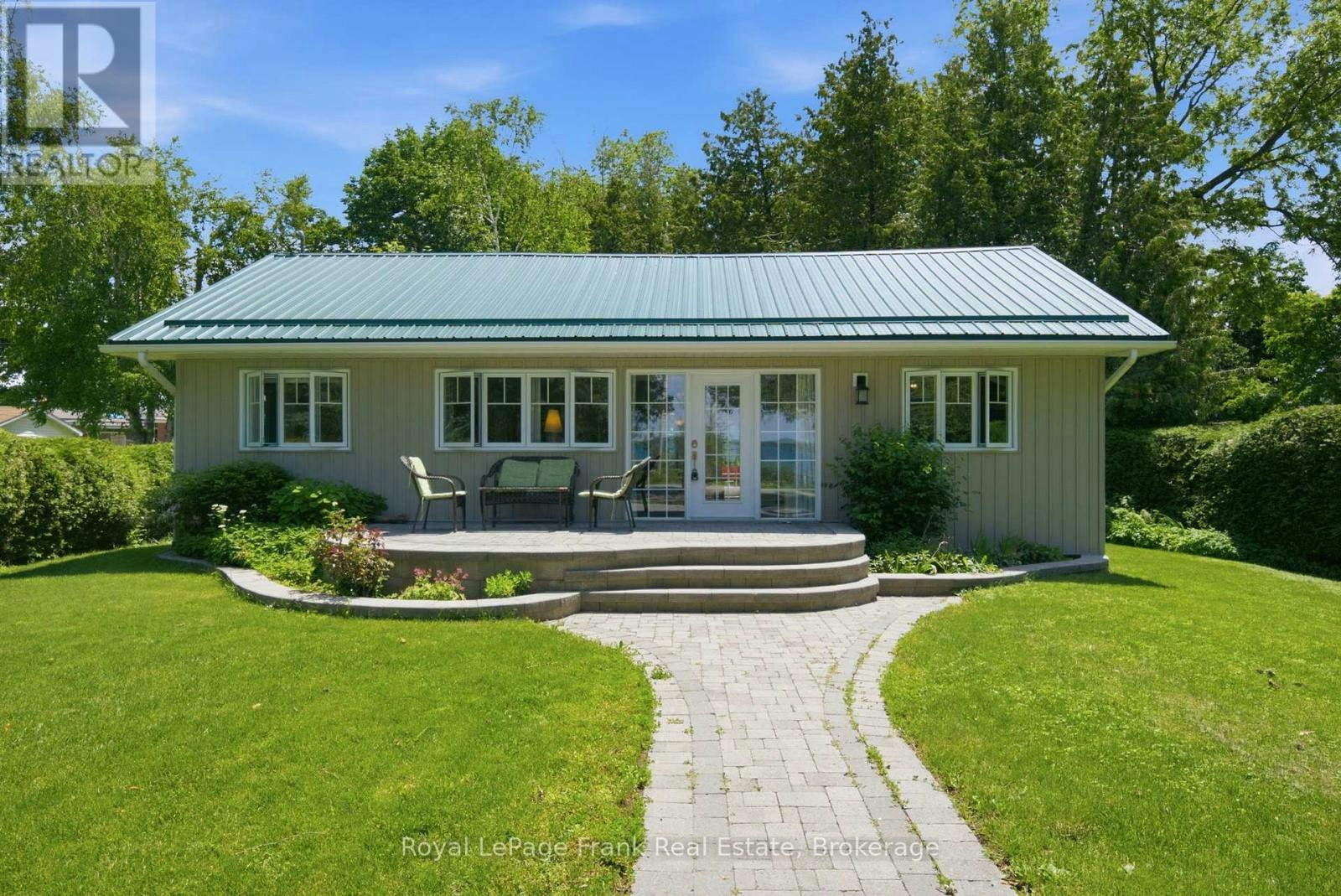 15 Lakeshore Road, Brock, ON, L0K 1A0