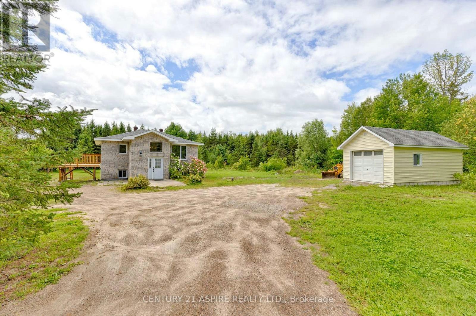 1549 Zion Line, Whitewater Region, ON, K0J 1C0