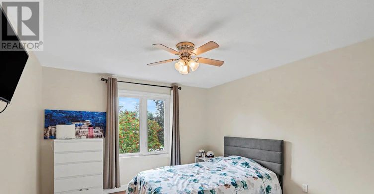 638 Laverendrye Drive, Ottawa, ON, K1J 7C4 - 15
