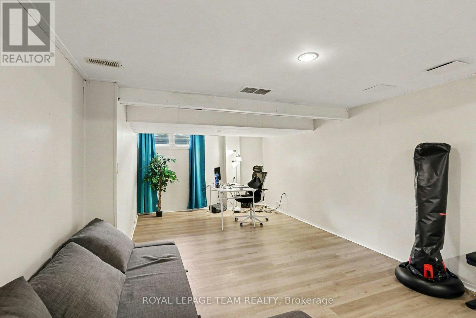 638 Laverendrye Drive, Ottawa, ON, K1J 7C4 - 24