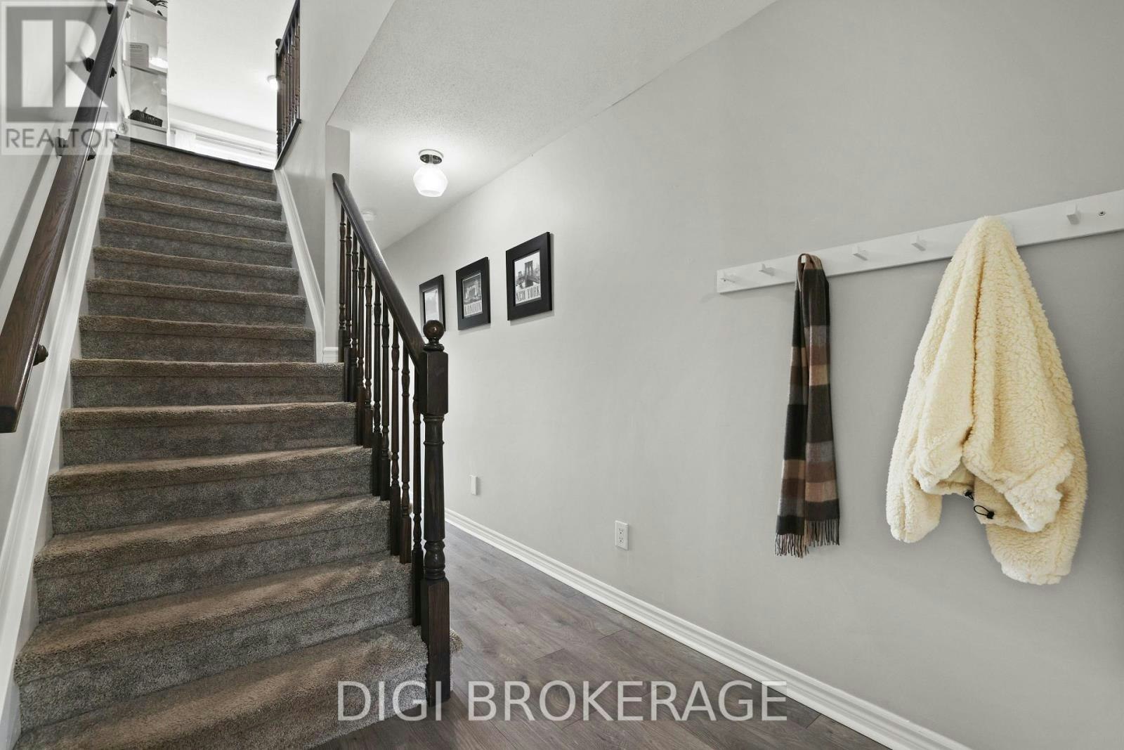 411 Coldwater Crescent, Ottawa, ON, K2M 0J3 - 6